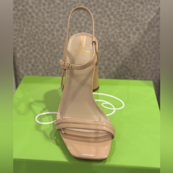 Woman’s Brand New Nude Heel - Picture 6 of 8